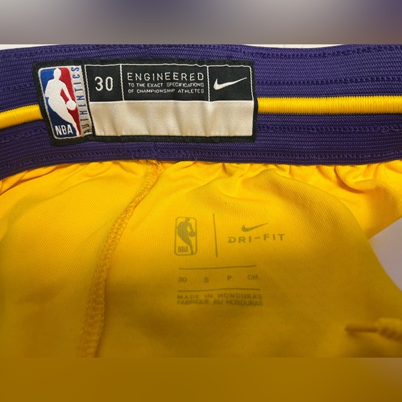 Los Angeles Lakers Icon Edition Authentic NBA Shorts - Picture 4 of 4